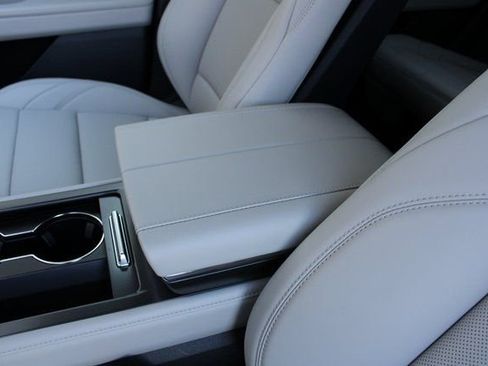 New 2026 Lincoln Nautilus Premier image 28