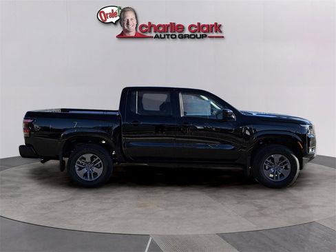 New 2025 Nissan Frontier SV w/ SV Convenience Package image 6