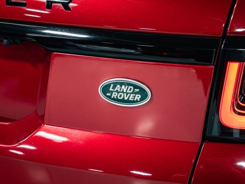 Used 2018 Land Rover Range Rover Sport HSE Dynamic image 13