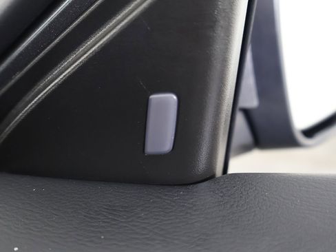 Used 2023 Nissan Sentra SV image 32