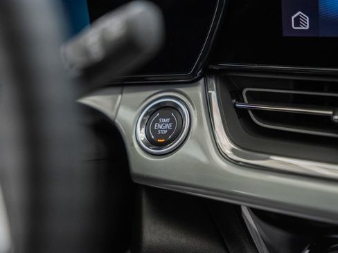 New 2026 Chevrolet Trax LT w/ Sunroof Package FWD image 24