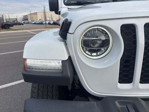 Used 2022 Jeep Gladiator Sport image 70