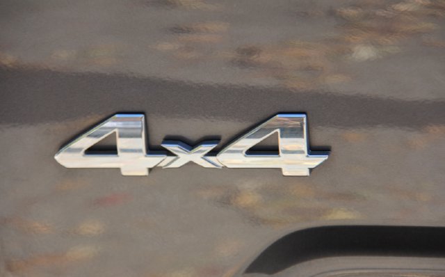 Used 2018 Toyota Tundra SR5 AWD/4WD image 9