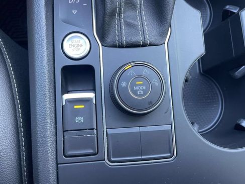 Used 2022 Volkswagen Atlas SE AWD/4WD image 31