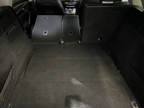 Used 2019 Audi Q5 2.0T Premium w/ Convenience Package image 14