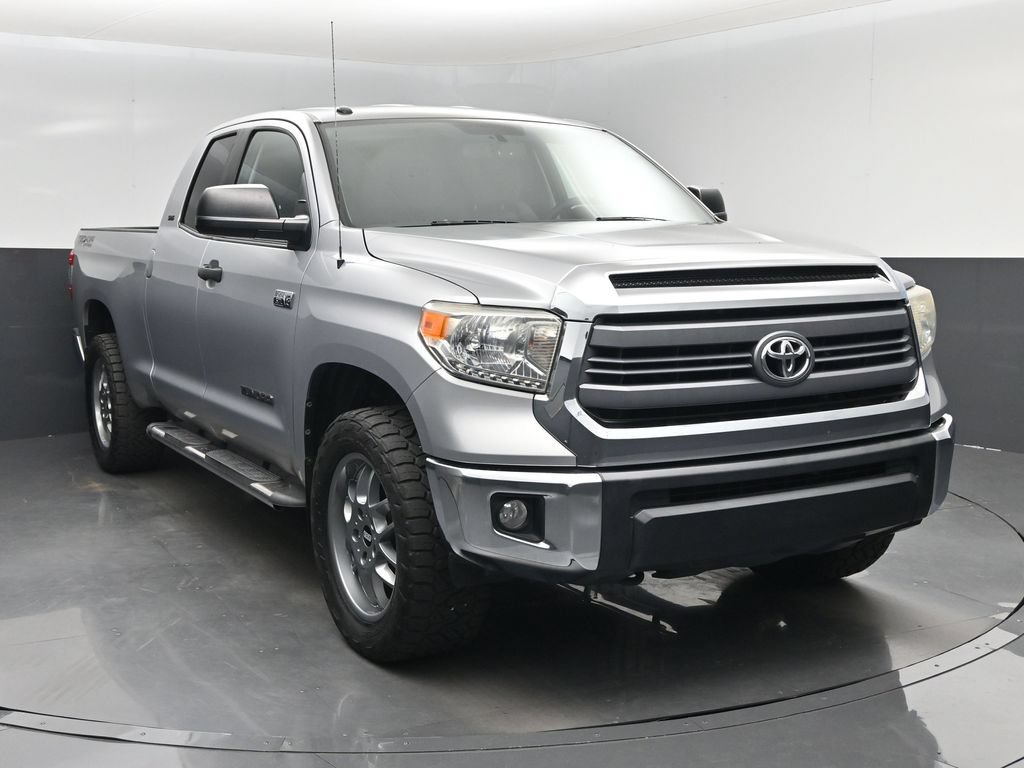 Used 2014 Toyota Tundra SR5 w/ SR5 Upgrade Package AWD/4WD image 8