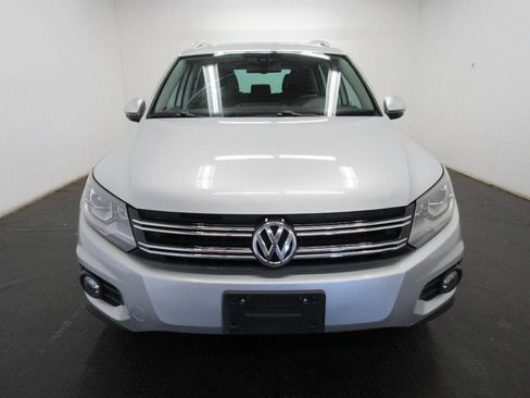 Used 2016 Volkswagen Tiguan SE image 2