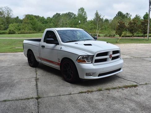 Used 2011 RAM 1500 ST image 2
