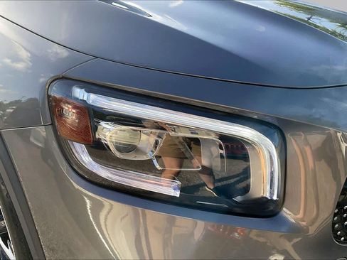 Used 2020 Mercedes-Benz GLB 250 image 28