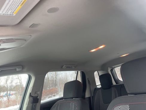 Used 2017 GMC Terrain SLE image 19