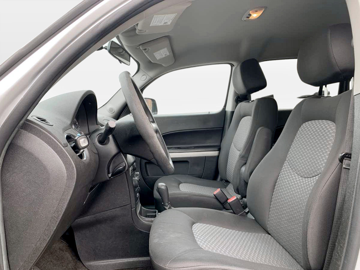 Used 2011 Chevrolet HHR LS FWD image 14