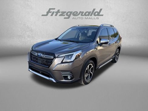 Used 2024 Subaru Forester Touring w/ POP Package 3 image 3