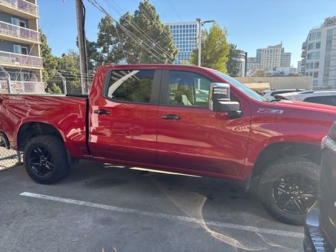 Used 2022 Chevrolet Silverado 1500 LT Trail Boss w/ Safety Package image 2