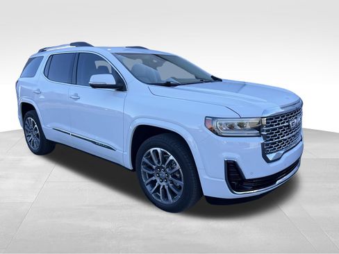 Used 2021 GMC Acadia Denali w/ Denali Technology Package FWD image 3