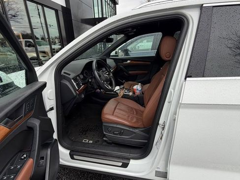 Used 2021 Audi Q5 2.0T Premium w/ Convenience Package image 17