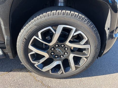 Used 2024 Chevrolet Silverado EV RST AWD/4WD image 13