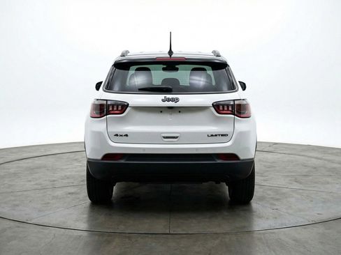 Used 2025 Jeep Compass Trailhawk AWD/4WD image 7