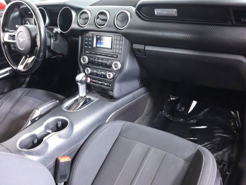 Used 2018 Ford Mustang Coupe image 36