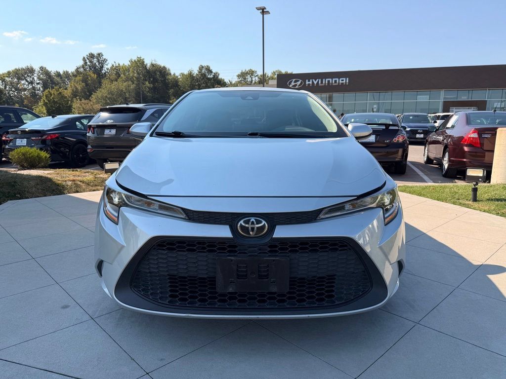 Used 2021 Toyota Corolla LE FWD image 11