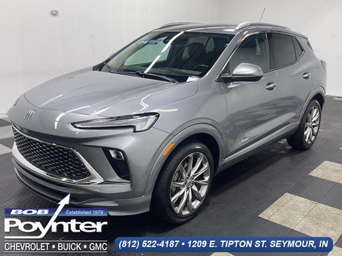 Used 2024 Buick Encore GX Avenir w/ Avenir Convenience Package FWD image 1