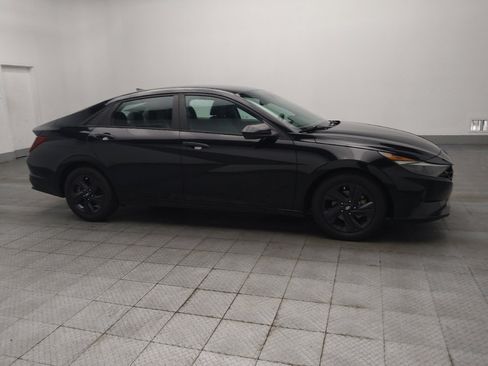 Used 2021 Hyundai Elantra SEL FWD image 11