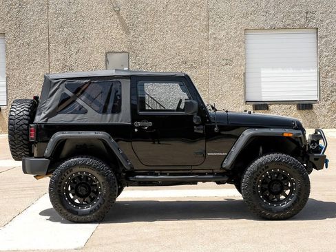 Used 2014 Jeep Wrangler Sport AWD/4WD image 9