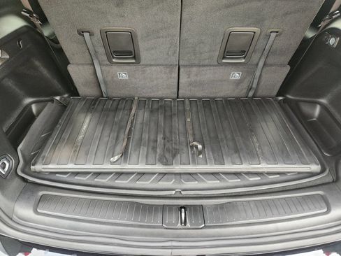 Used 2023 Jeep Grand Cherokee L Laredo AWD/4WD image 32