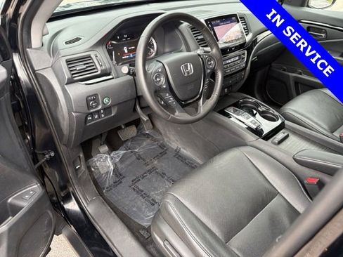 Used 2017 Honda Pilot Elite image 37