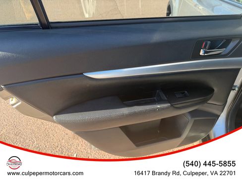 Used 2011 Subaru Outback 2.5i Premium w/ All-Weather Pkg image 11