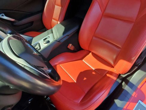 Used 2017 Chevrolet Corvette Stingray Coupe w/ Carbon Flash Badge Package RWD image 44