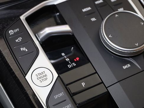 Used 2024 BMW M340i xDrive image 7