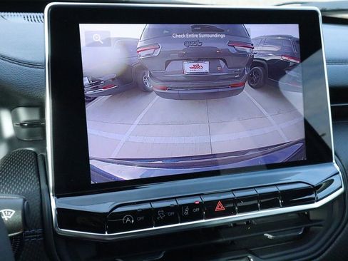 New 2026 Jeep Compass Latitude AWD/4WD image 6