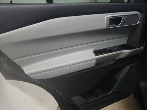 Used 2023 Ford Explorer XLT w/ Equipment Group 202A image 16