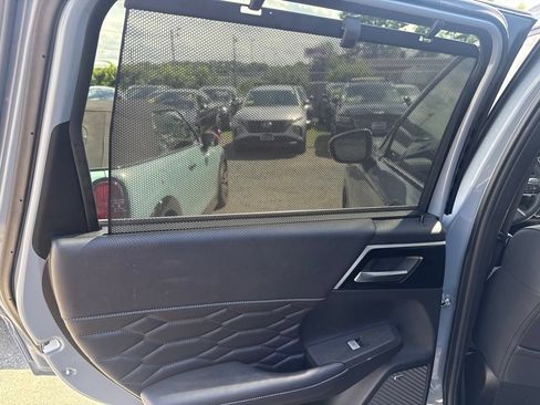 Used 2026 Mitsubishi Outlander AWD image 18