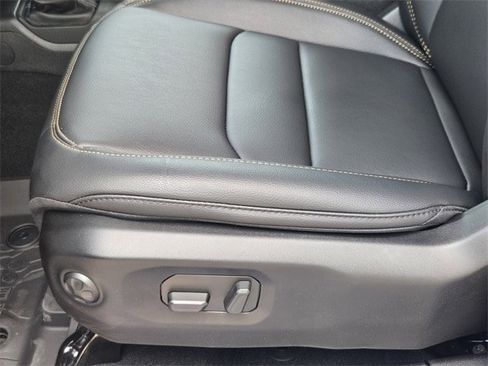 New 2025 Jeep Wrangler Unlimited Sahara image 17