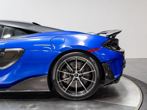 Used 2019 McLaren 600LT RWD image 32