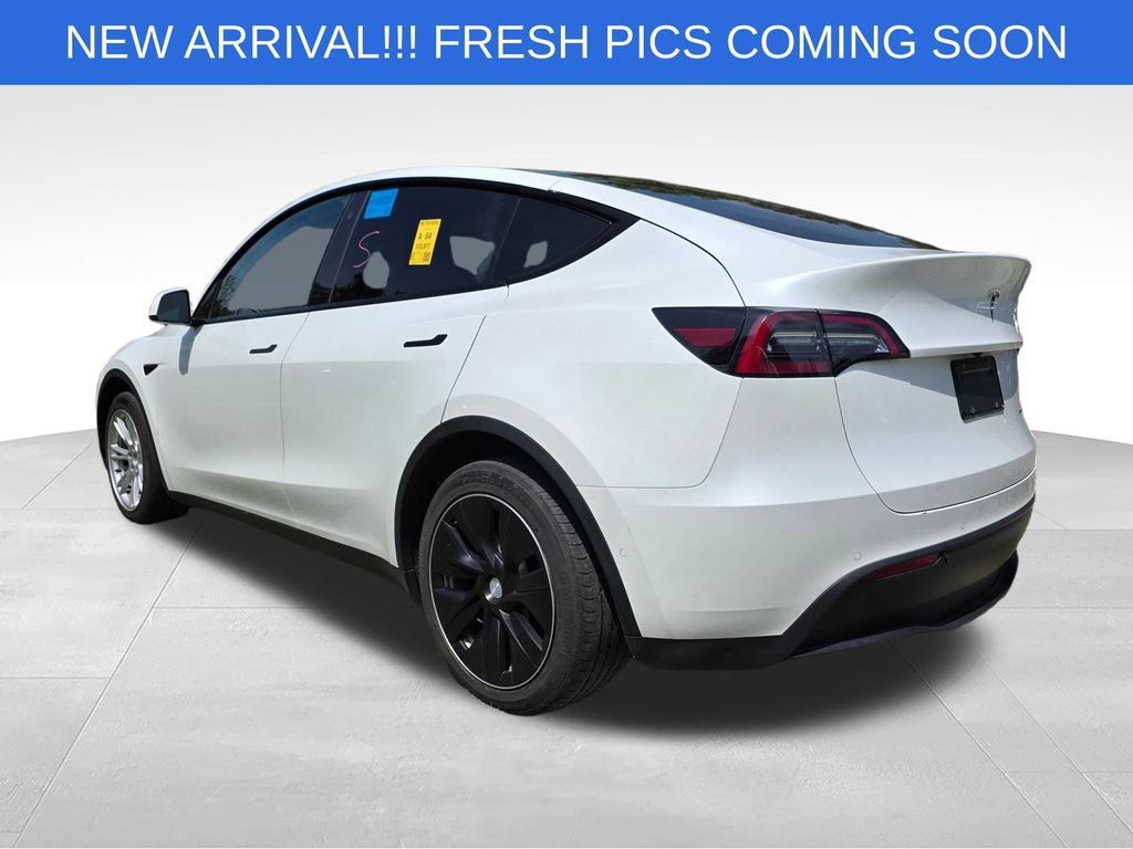 Used 2021 Tesla Model Y Long Range AWD/4WD image 5