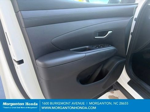 Used 2025 Hyundai Tucson SEL AWD/4WD image 12