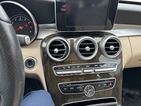 Used 2018 Mercedes-Benz C 300 C 300 image 4