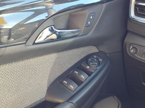 Used 2025 Chevrolet TrailBlazer LT image 17