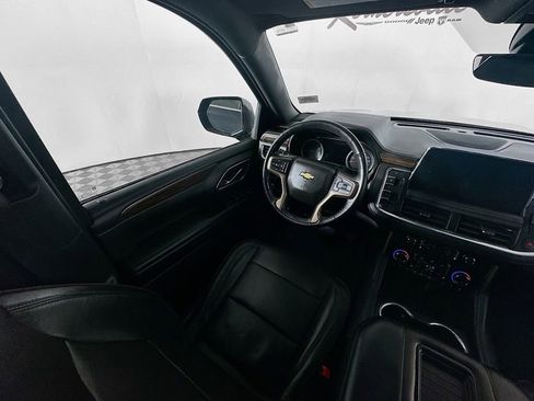 Used 2021 Chevrolet Suburban High Country w/ Premium Package image 9