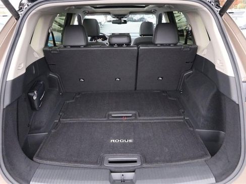 Certified 2024 Nissan Rogue SL w/ SL Premium Package image 7