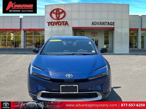 Certified 2025 Toyota Prius Plug-In Hybrid FWD image 2