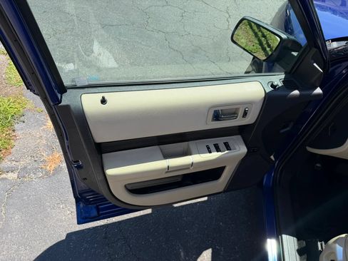 Used 2015 Ford Flex SEL w/ Equipment Group 202A AWD/4WD image 36