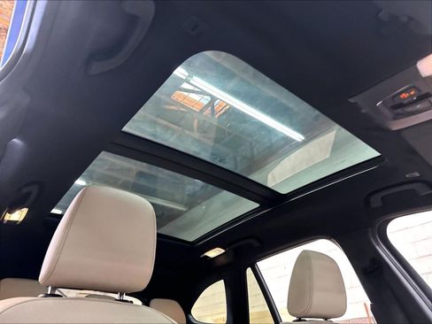 Used 2019 BMW X1 xDrive28i w/ M Sport Package AWD/4WD image 24
