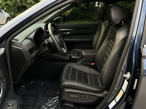 Used 2025 Honda CR-V Sport-L image 18