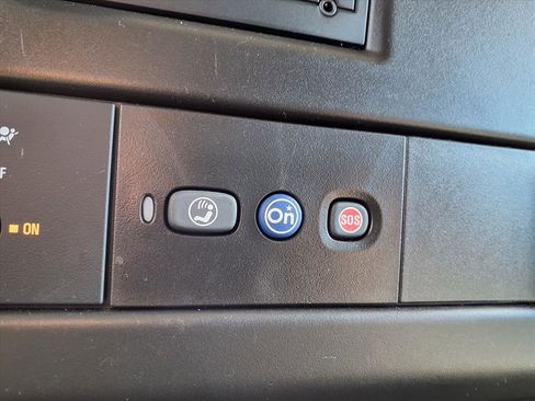 Used 2019 Chevrolet Express 3500 LS image 7