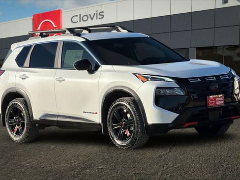 New 2026 Nissan Rogue SV image 10