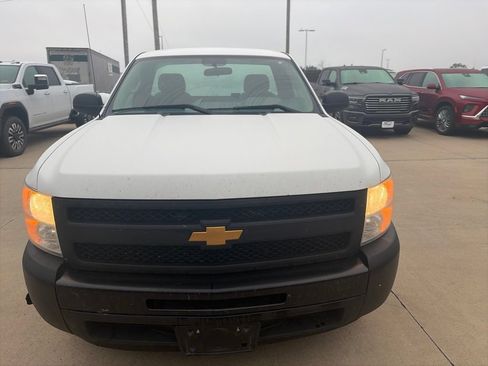 Used 2013 Chevrolet Silverado 1500 W/T RWD image 4