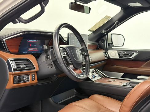 Used 2023 Lincoln Navigator Reserve AWD/4WD image 20